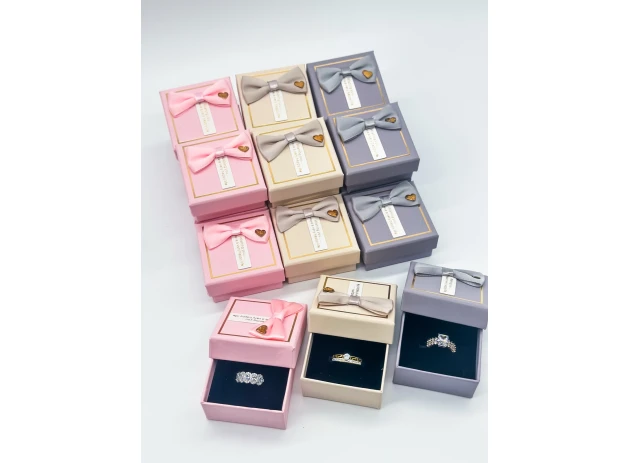 cutii p-u cadou assorti set.  24buc.00288