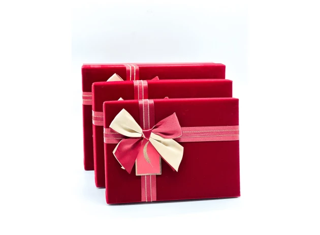 cutii p-u cadou assorti set.  3buc.00280