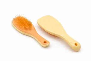 pieptene simplu in assortiment 00016