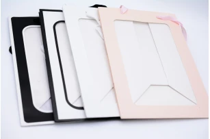 pungi cadou 30x20x16cm set.12buc.00174