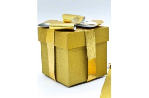 cutii p-u cadou 10cm buc.00018