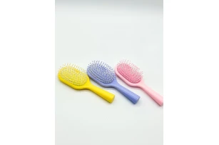 pieptene simplu in assortiment 00018