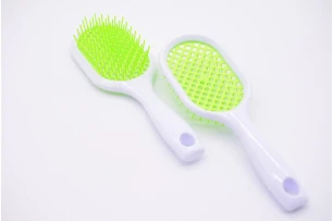 pieptene simplu in assortiment 00017