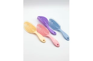 pieptene simplu in assortiment 00017
